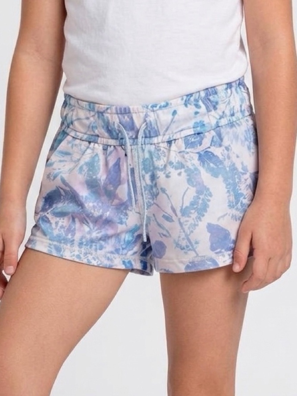 Ivivva by Lululemon Watercolor Leaf Print 2” Shorts Blue Purple Girls Size 6